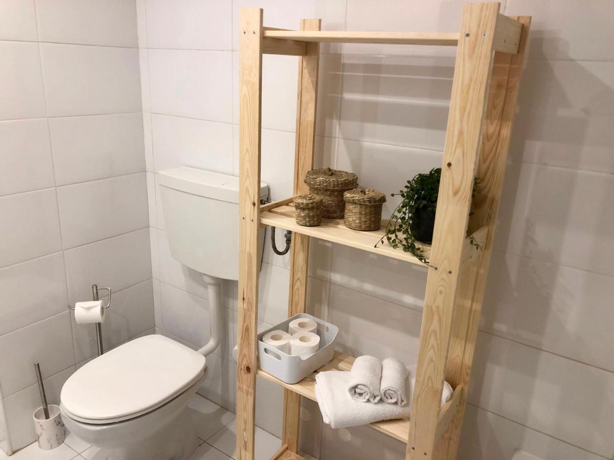 Cozy And Stylish Studio Apt Just 800M From The Beach - New On Booking! 阿尔布费拉 外观 照片