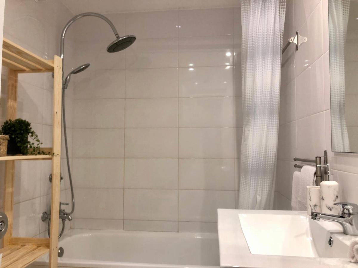 Cozy And Stylish Studio Apt Just 800M From The Beach - New On Booking! 阿尔布费拉 外观 照片