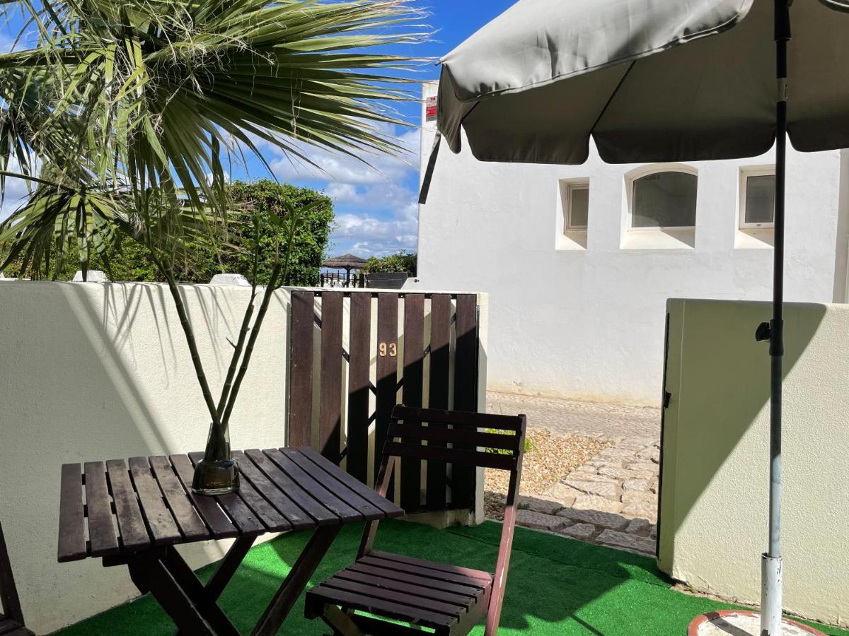 Cozy And Stylish Studio Apt Just 800M From The Beach - New On Booking! 阿尔布费拉 外观 照片