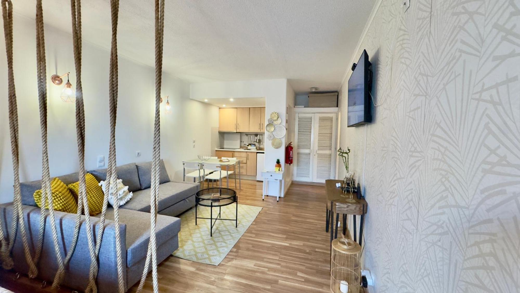 Cozy And Stylish Studio Apt Just 800M From The Beach - New On Booking! 阿尔布费拉 外观 照片